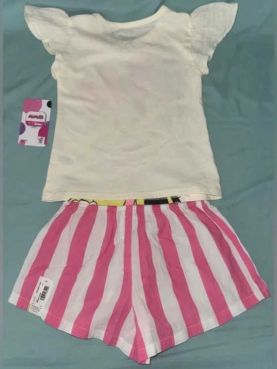 Disney Girls Minnie & Daisy Beige Top with Pink-and-White Striped Shorts - Picture 2 of 9